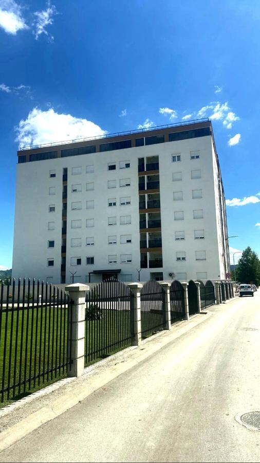 Apartman Vrbas Sa Podzemnom Garazom Banja Luka Exterior photo